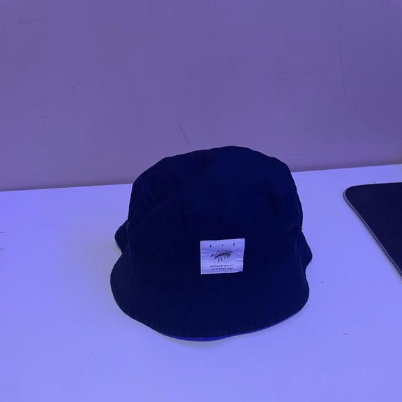 Tropical bucket hat - Picture 3 of 3